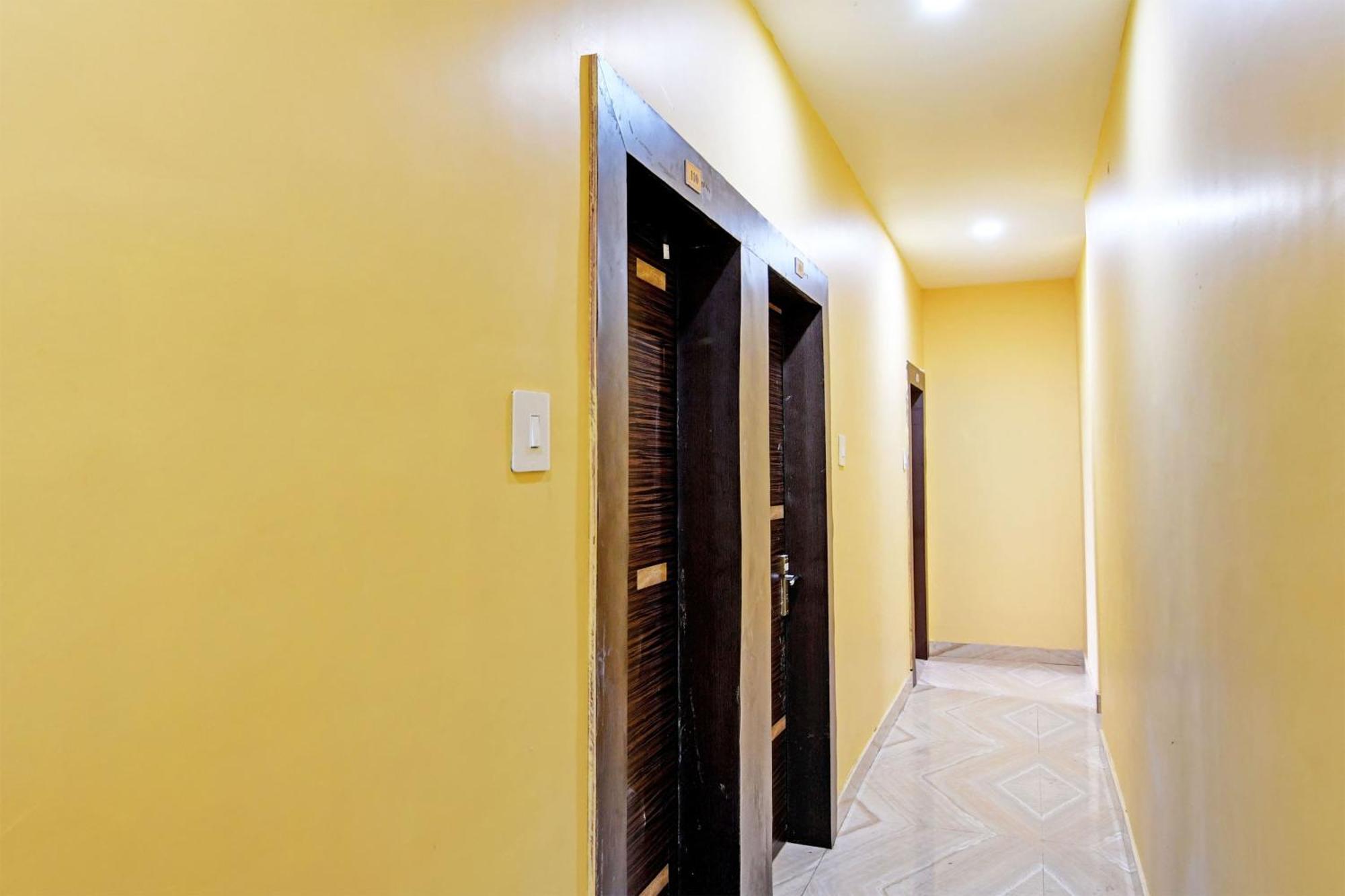 כלכותה Collection O Shyamali Guest House מראה חיצוני תמונה