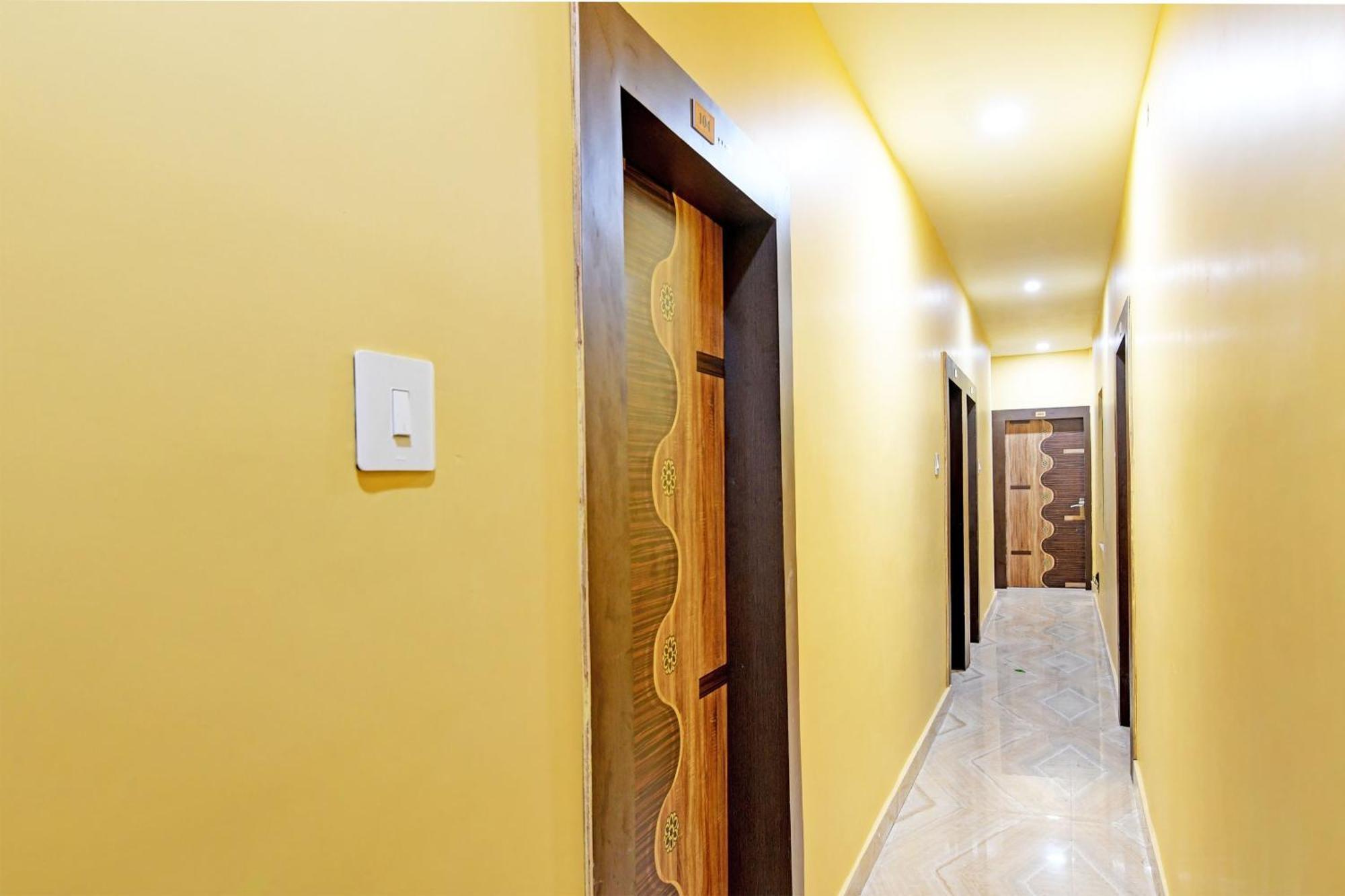 כלכותה Collection O Shyamali Guest House מראה חיצוני תמונה