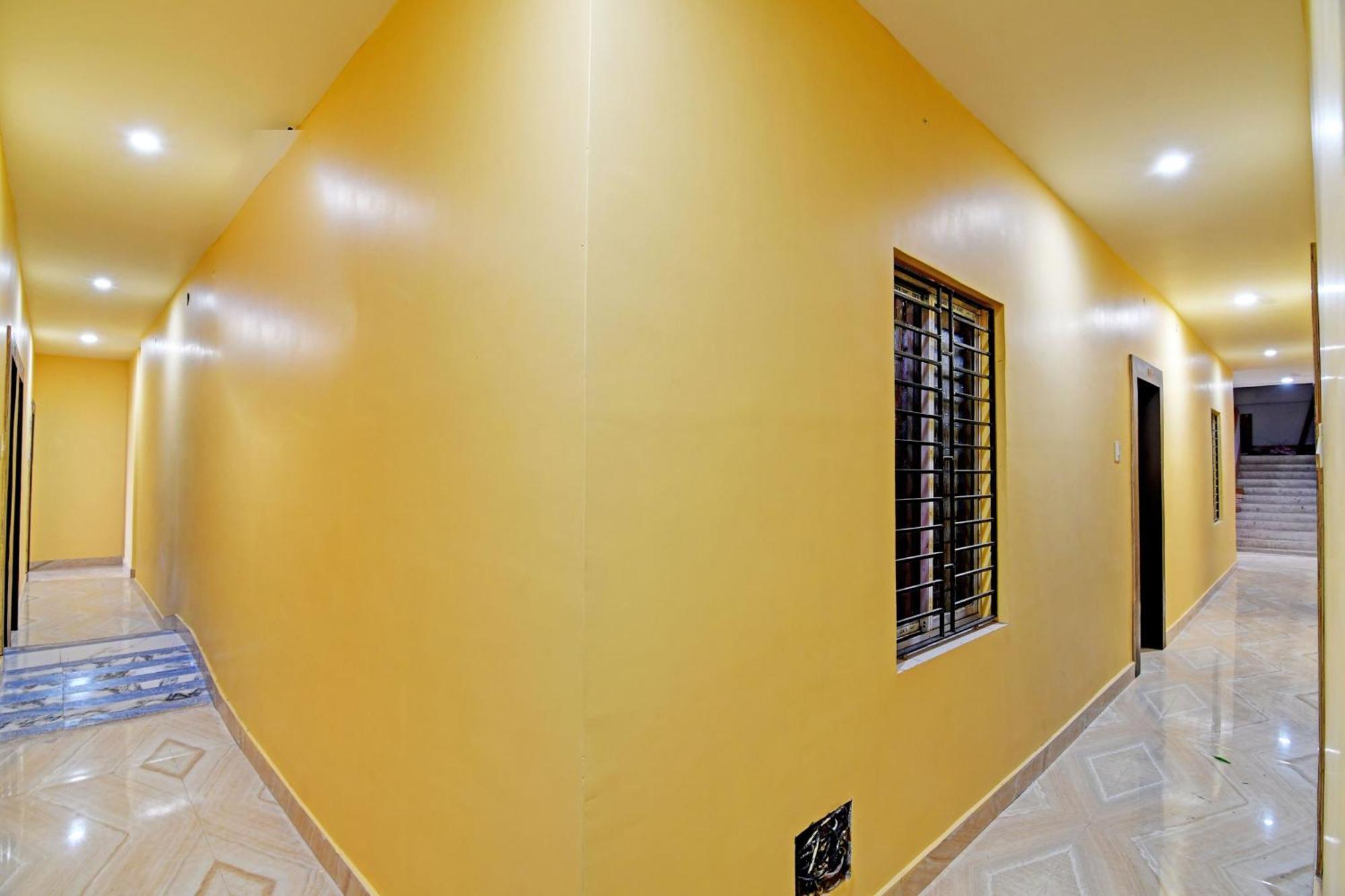 כלכותה Collection O Shyamali Guest House מראה חיצוני תמונה